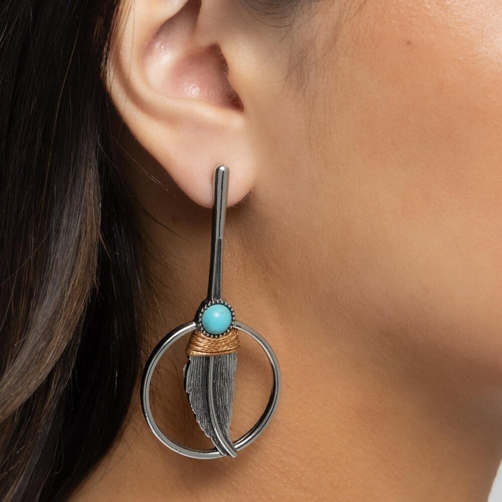 NWT PAPARAZZI FEATHERED FUTURE EARRINGS